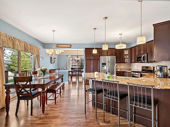 5th image of 11535 Kingswood Dr