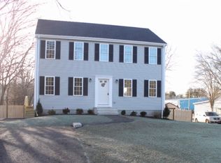 19 Spruce St, Middleboro, MA 02346