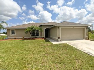 105 NE 23rd Ter, Cape Coral, FL 33909