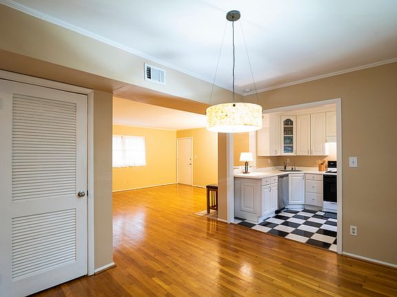 Dining Rm into LivRm/Kitchen