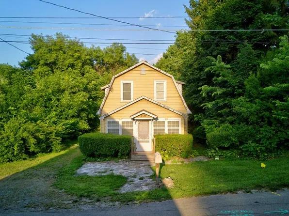 110 N East St, Sayre, PA 18840