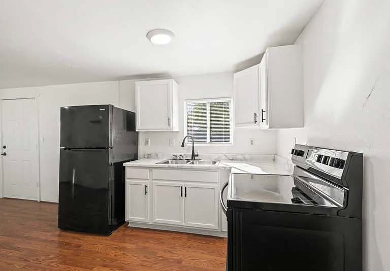 3120 N Romero Rd #5 — Photo 3