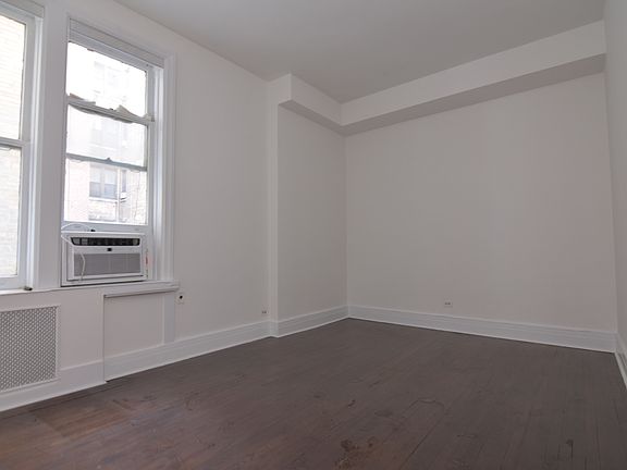 5th image of 18 E 67th St APT 4B