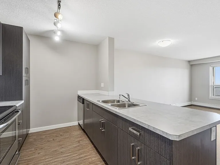 217 Lake St #303 — Photo 21