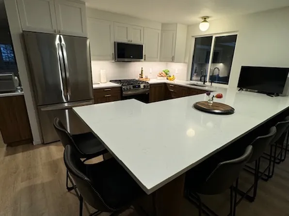 4901 SW Childs Rd, Lake Oswego, OR 97035