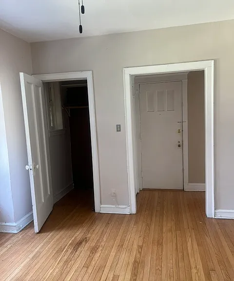 829 W Cornelia Ave #1W — Photo 4