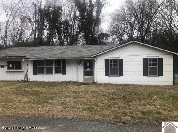 402 W 10th St, Benton, KY 42025