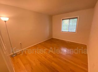 5923 Kara Pl, Burke, VA 22015