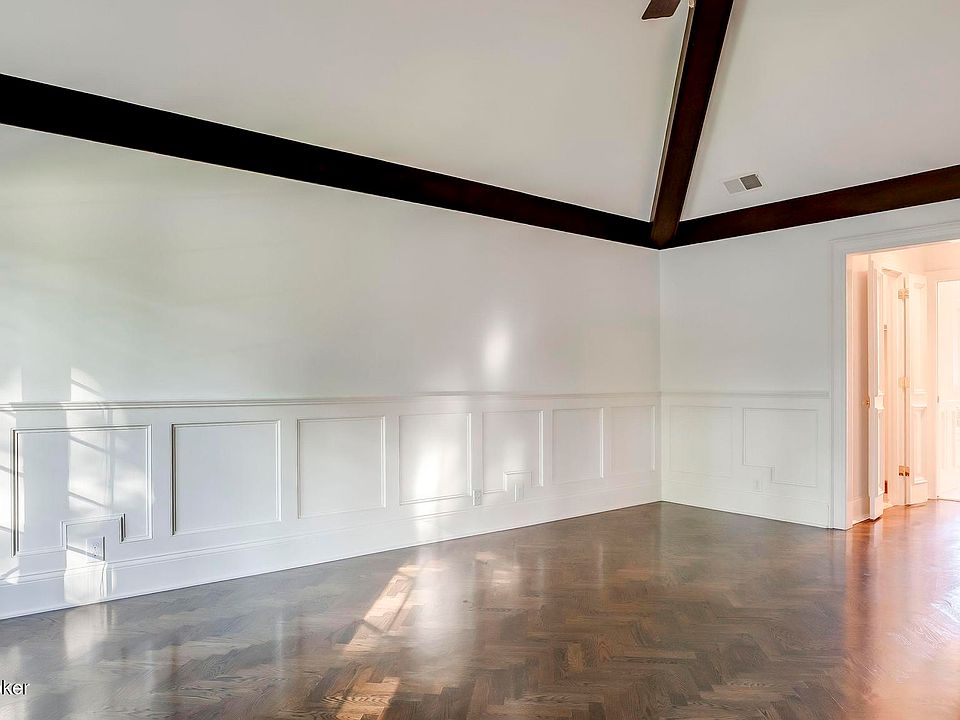 2nd image of 1316 Leighton Cir