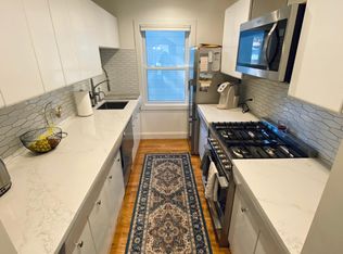 805 Pearson St, Ferndale, MI 48220
