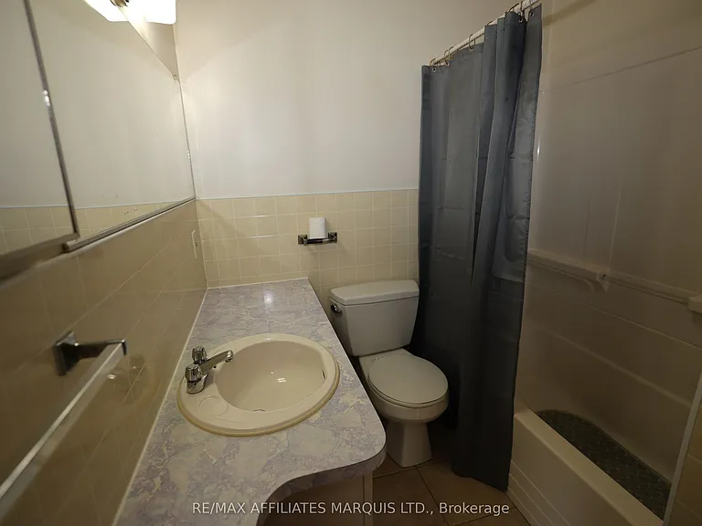 15 Main St #2B — Photo 8