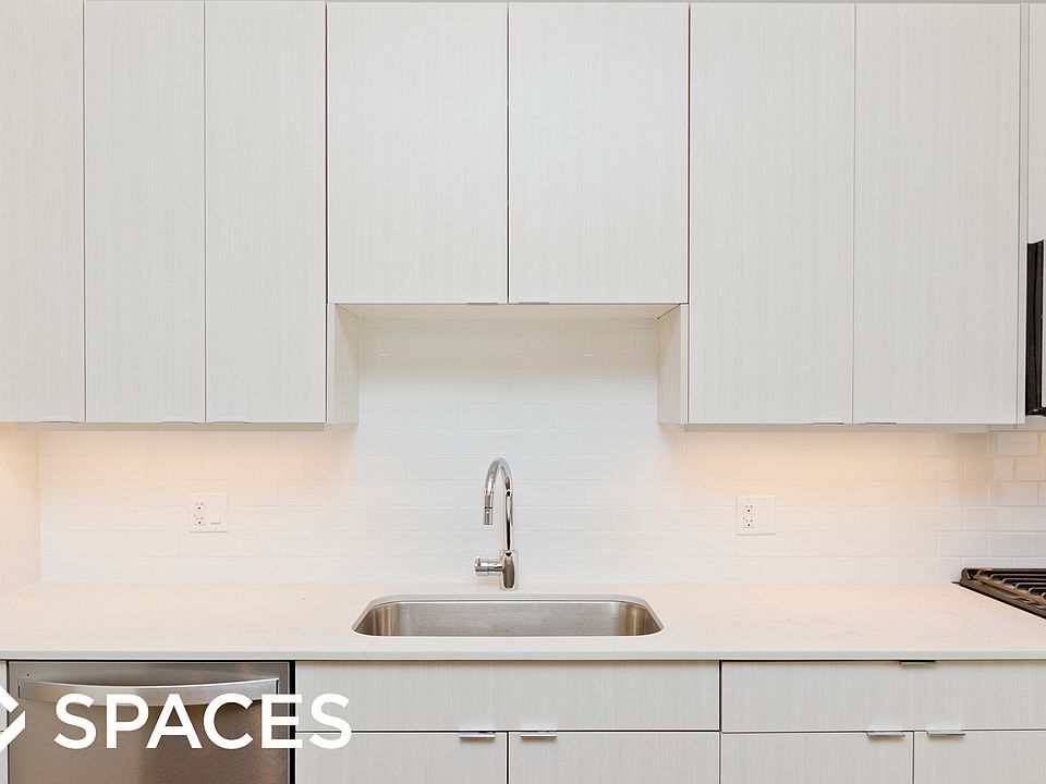1st image of 4555 N Ravenswood Ave #204