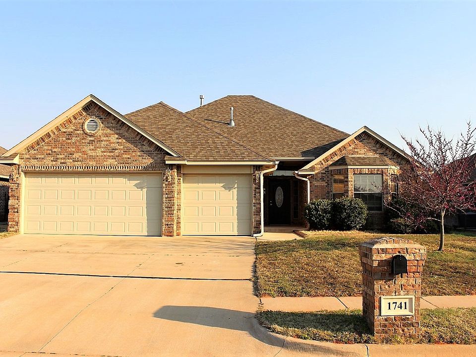 1st image of 1741 Woody Ln