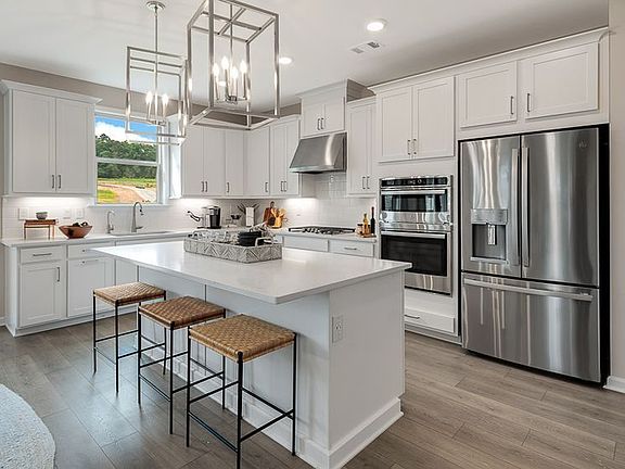 7th image of this home