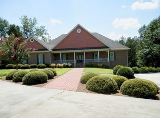 70 Country Club Dr, Forsyth, GA 31029