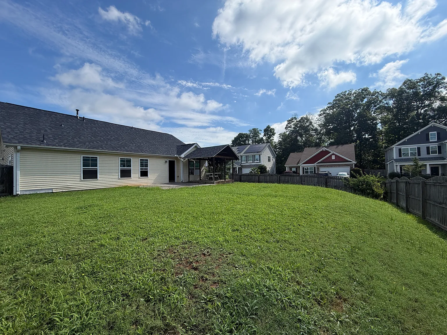 3 bed, 1496 sqft, $1,850 — Photo 4