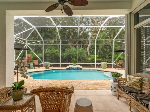 911 Island Club Sq, Vero Beach, FL 32963