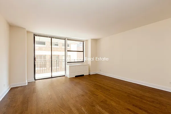 Rented by Mirador Real Estate | media 25