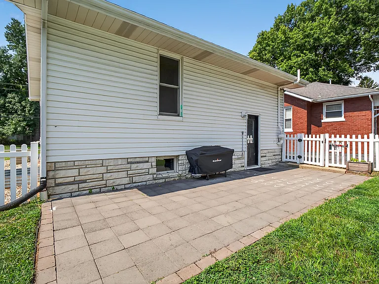 244 Sumner Blvd — Photo 25