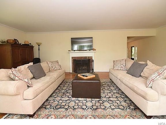 4th image of 7 Joseph Wallace Dr