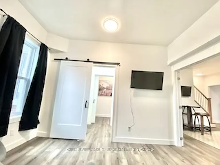 31 Everett St — Photo 20
