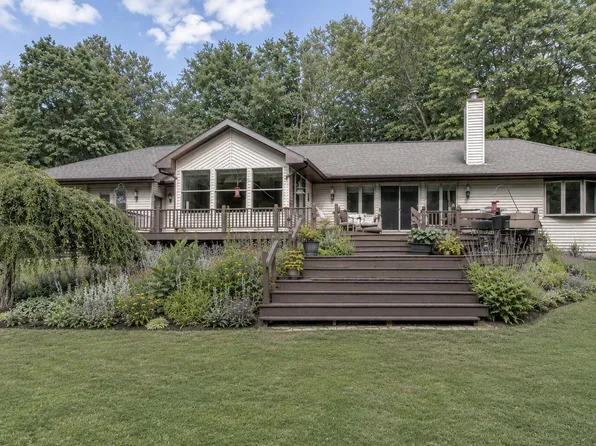 10660 D Dr S, Ceresco, MI 49033