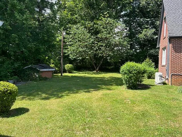 3 bed, $2,250 — Photo 3