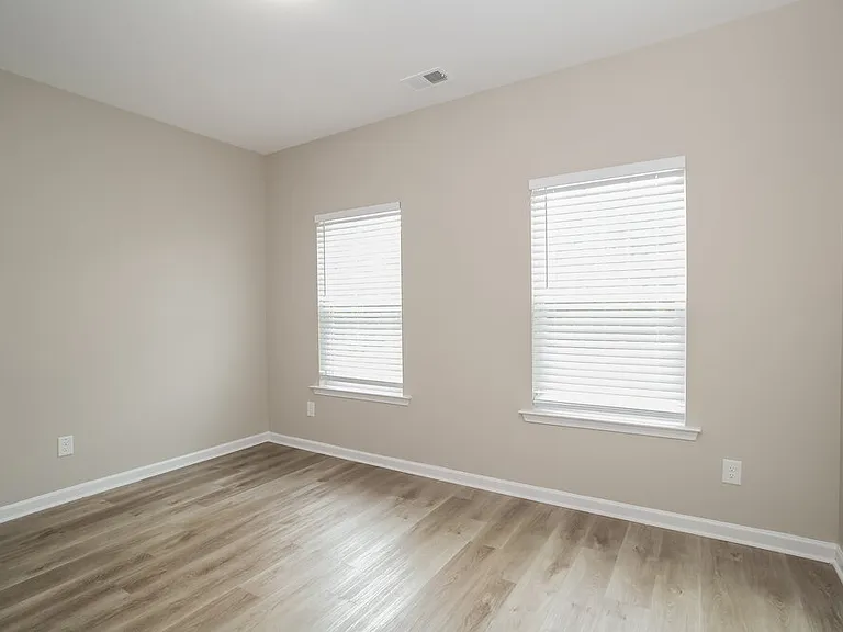 214 Arbor Dr — Photo 15