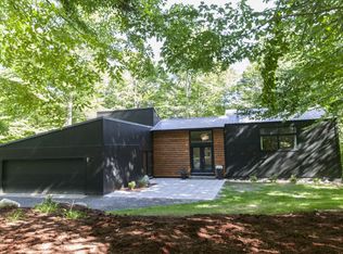 7 Middle Shore Dr, Madison, NH 03849