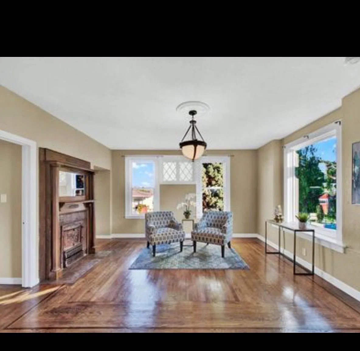 944 Capitol St — Photo 4