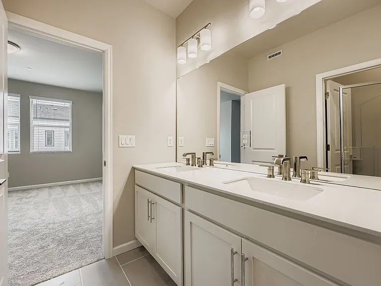 2755 Bear Springs Cir — Photo 10