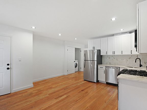 2nd image of 724 Marcy Ave Floor 1