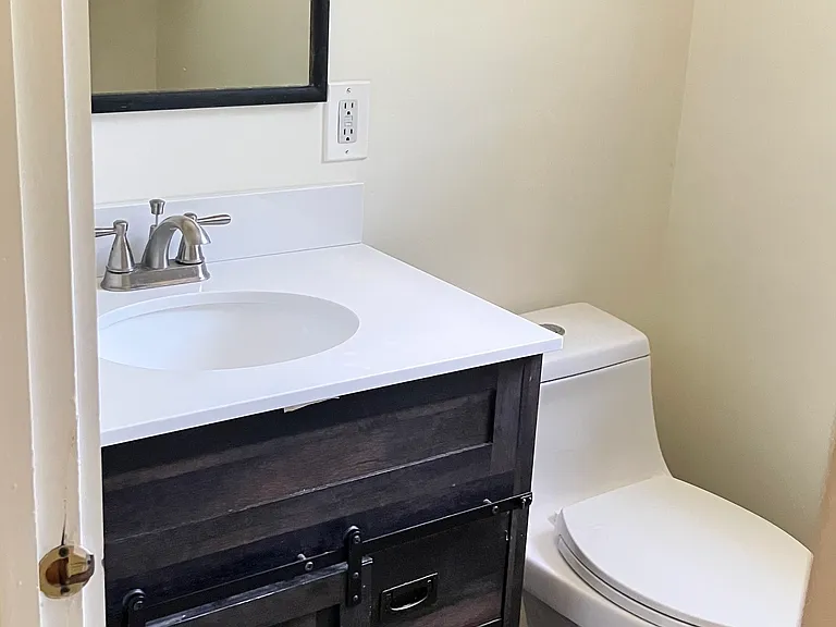 79 Locust Grove Rd — Photo 15