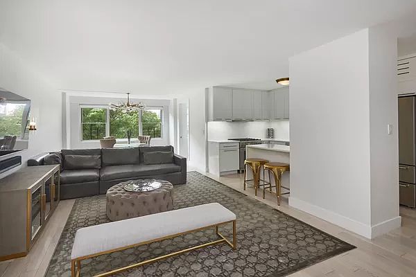 1st image of 1175 York Ave APT 4E