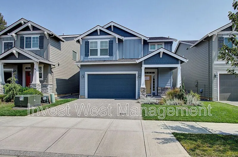 6834 N 89th Loop