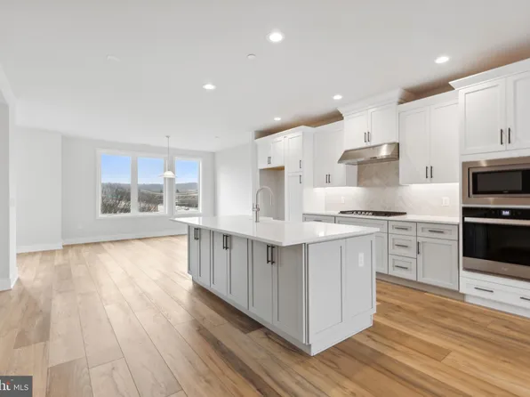 204 Manion Aly #106, King Of Prussia, PA 19406