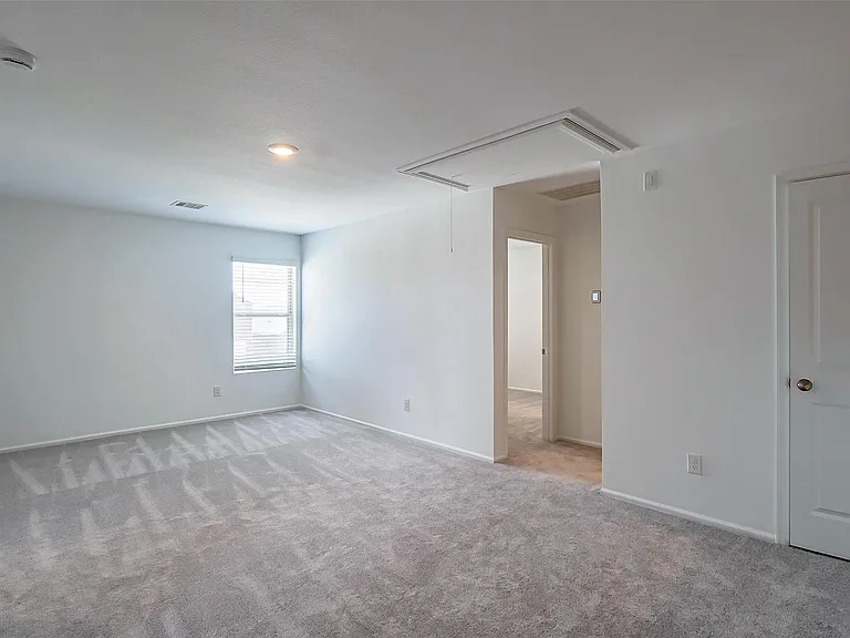 1495 Twilight Green Dr — Photo 14
