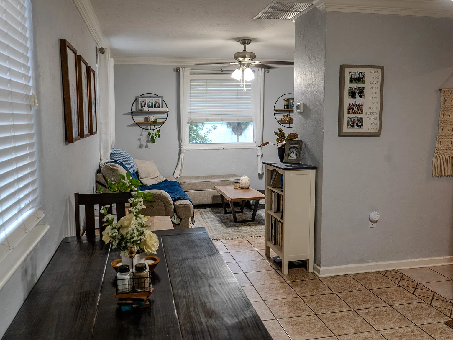 1 bed, 850 sqft, $1,300 — Photo 2