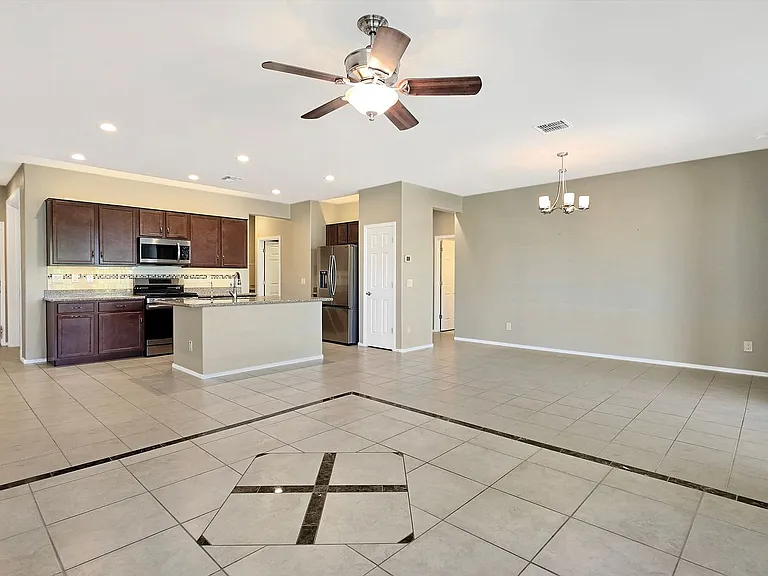 17520 W Fairview St — Photo 11