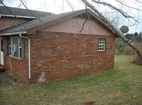 5th image of 200 Duff Cir