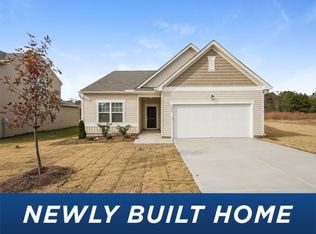 725 Bradberry Bush Ln, Zebulon, NC 27597