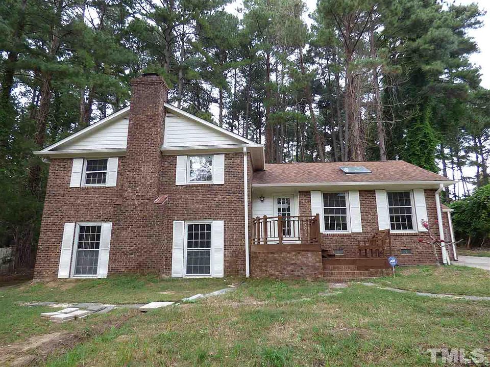 1st image of 2437 Sedgefield Dr