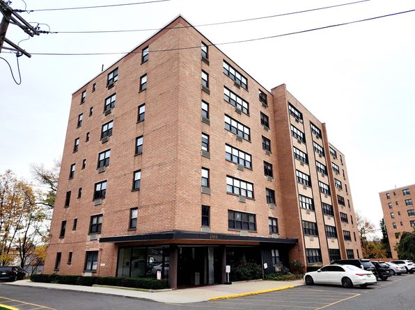 2352 Linwood Ave APT 6A