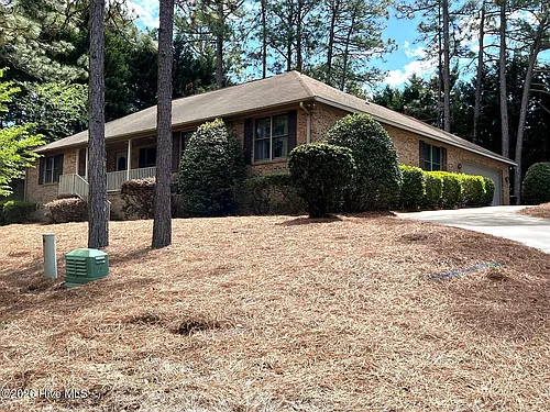 100 Bridle Path Cir Photo 1