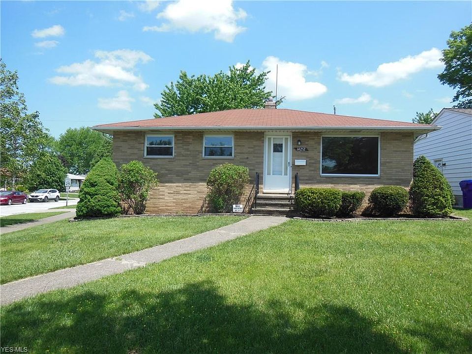1st image of 14252 Park Dr