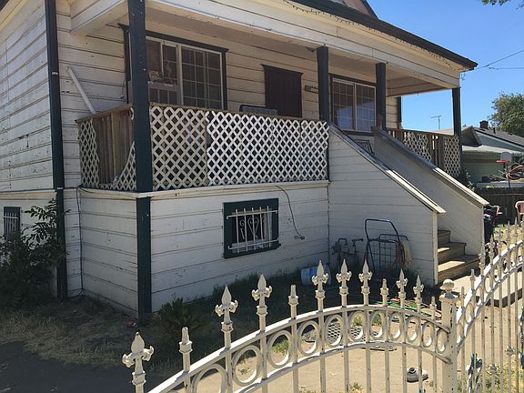 3rd image of 2200 S California St