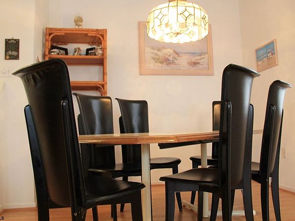 5th image of 1328 Haven Ave APT 1
