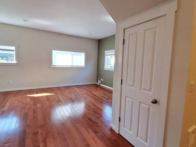 1823 21st Ave #1 — Photo 3