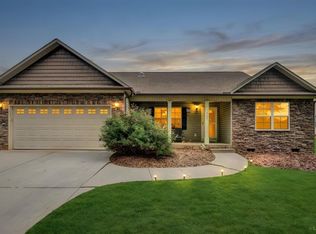 305 Bent River Dr, Inman, SC 29349