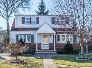 99 Fordham Rd, Clifton, NJ 07013